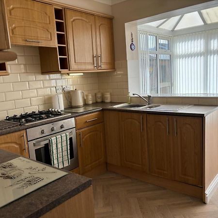 Bungalow-2Bed-1Bath-Petfriendly-Parking 斯凯格内斯 外观 照片