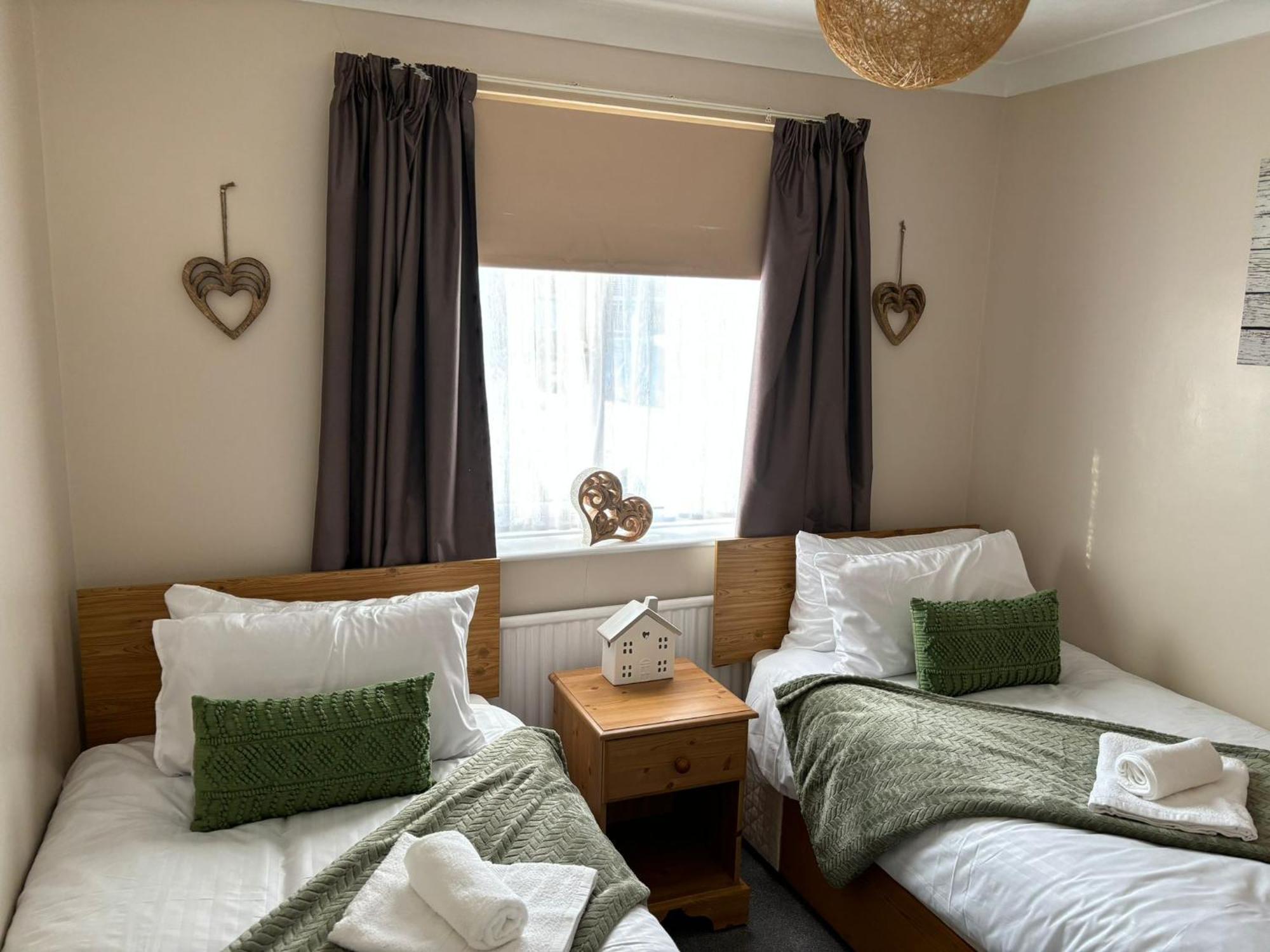 Bungalow-2Bed-1Bath-Petfriendly-Parking 斯凯格内斯 外观 照片